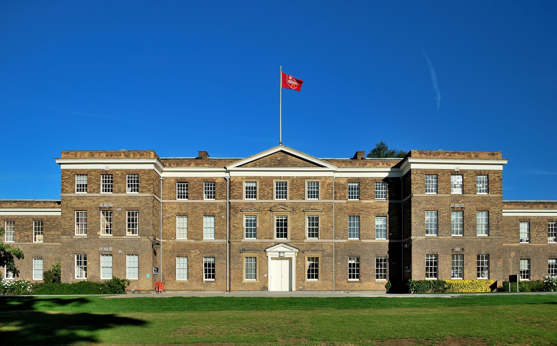 萊斯特大學(xué)